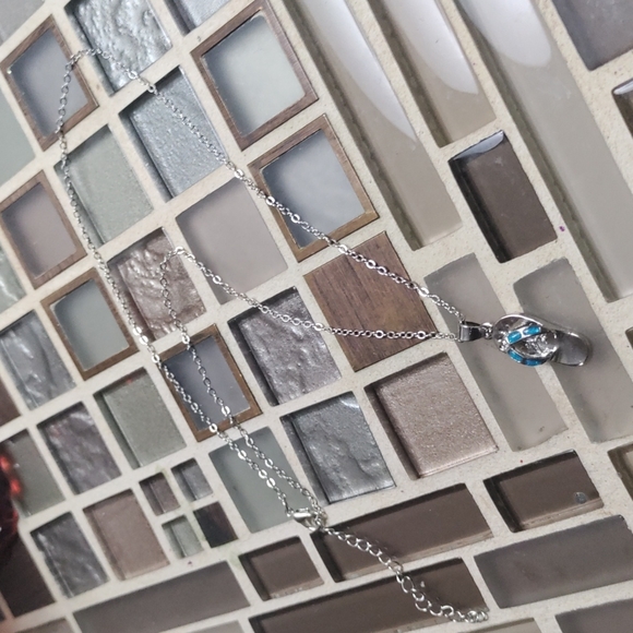 Fire Opal Sandel necklace - Picture 3 of 5